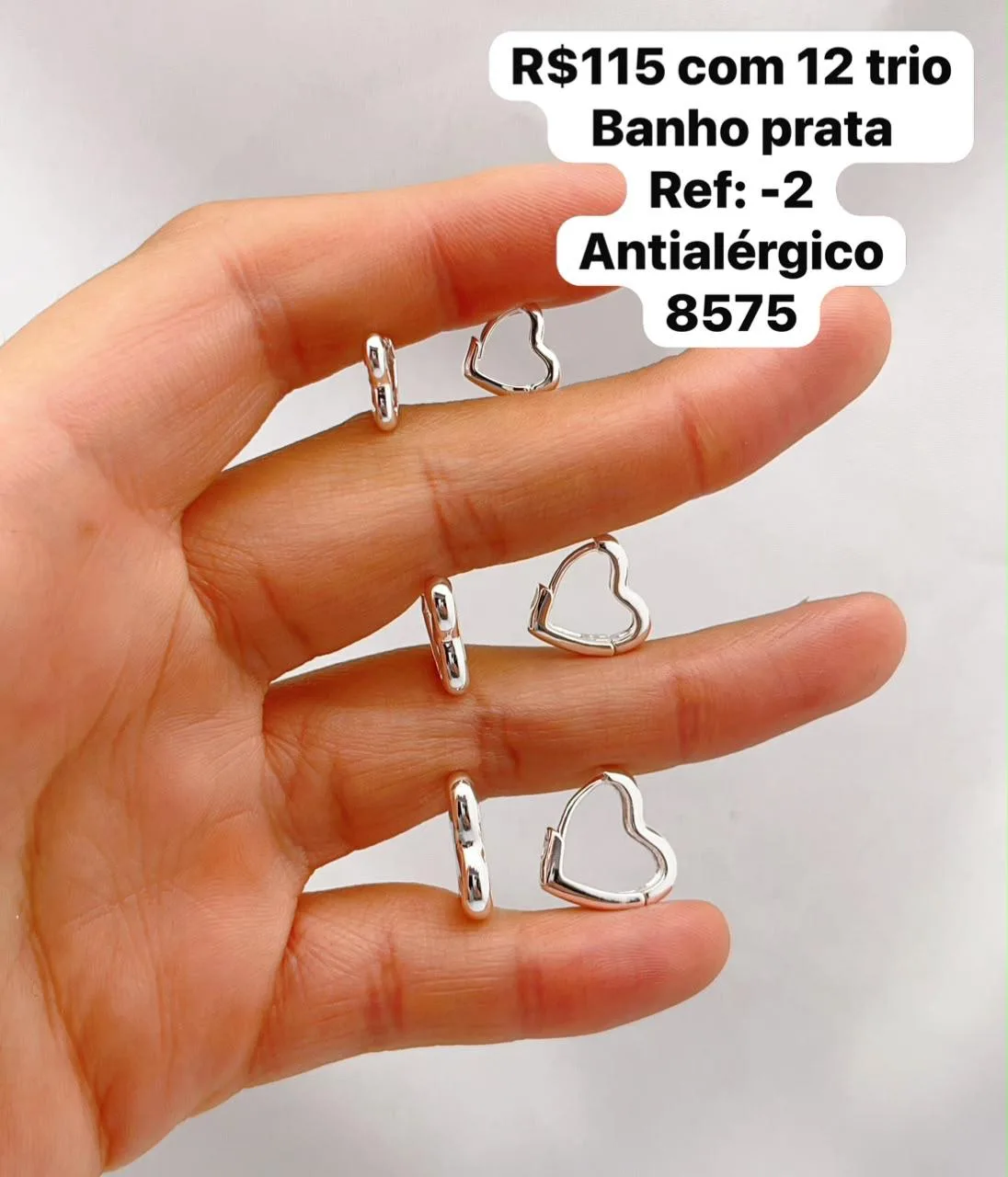 brincos trio coração banho prata